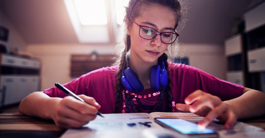 Plataforma EaD Mobile: o que é, quais as vantagens e como ter a sua?