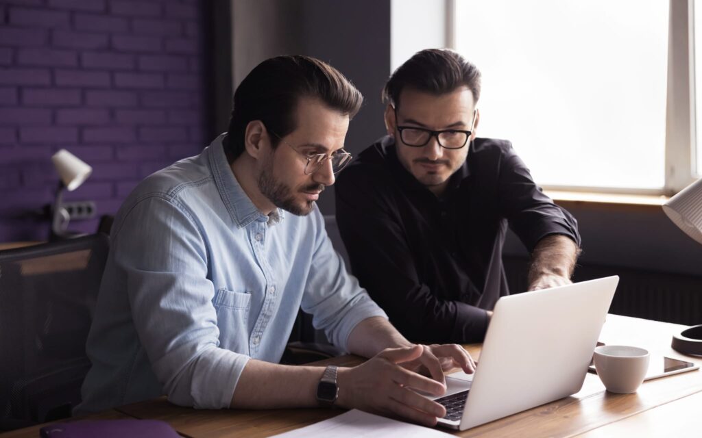 Criativa EaD - 6 recursos essenciais de uma plataforma e-learning para empresas